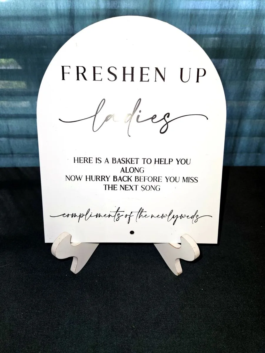 Freshen Up sign