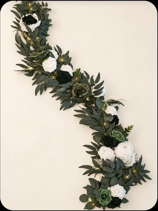 Lighted floral garland
